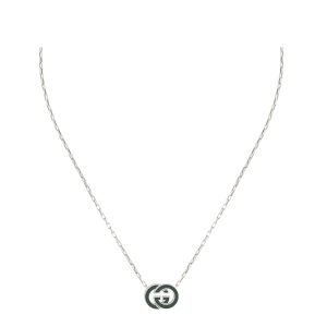 Collana Gucci Interlocking con pendente GG CU OUT smaltato