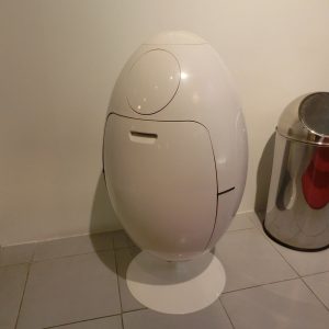 Pattumiera, ovetto, soldi design    (colore a scelta tra bianco e bianco/porte colorate)